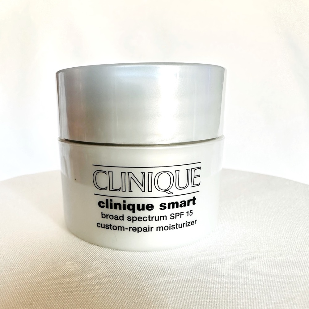 Clinique Smart Broad Spectrum SPF 15 Custom-Repair Moisturizer